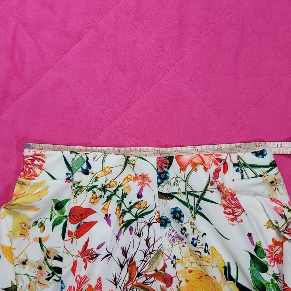 Bershka Collection Floral Skirt Size M - Picture 10 of 13